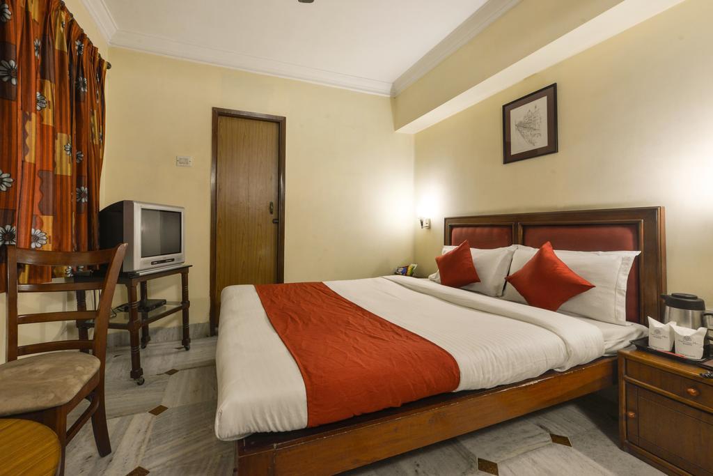 Hotel Camac Plaza Kalkuta Pokój zdjęcie