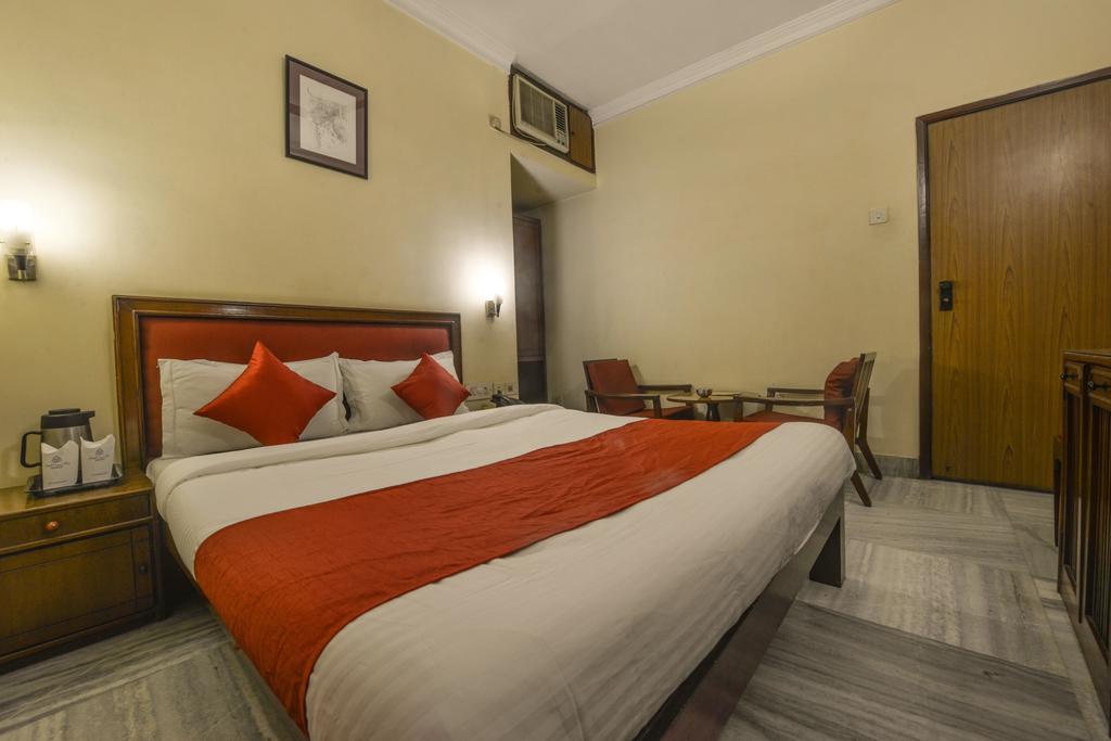 Hotel Camac Plaza Kalkuta Pokój zdjęcie